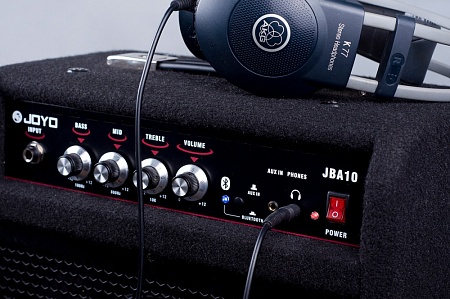 Комбоусилитель для бас-гитары Joyo JBA10, 10Вт